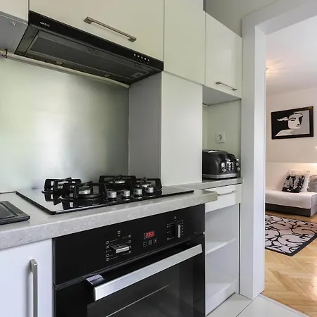 Apartament Apartment *